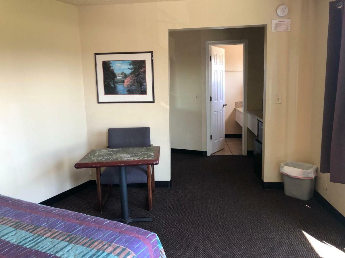Wallingford Inn Сиатъл Екстериор снимка